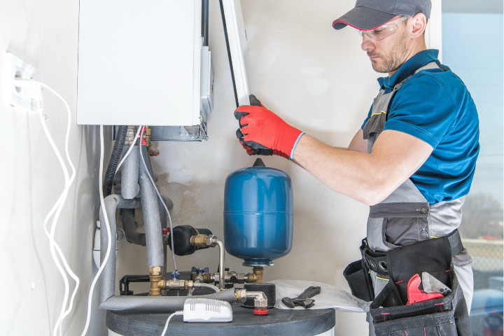 Installateur de chauffe-eau gaz