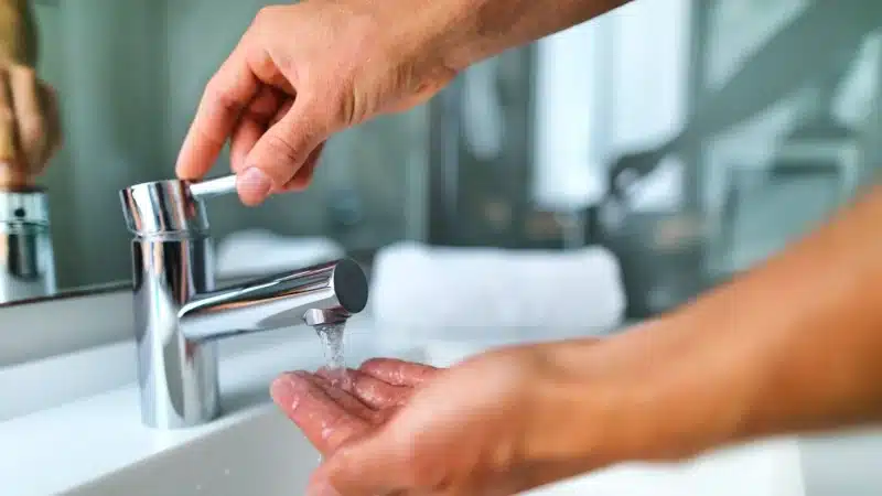 Baisse de pression d’eau après coupure à Paris : Nos solutions rapides