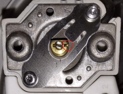 Réglez la température du chauffe-eau Thermor blindée Stéatis ou ACI à l'aide de la molette - Position 1 à 5